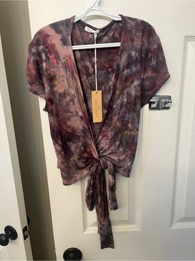 Boutique Boho Tie-Front Women's Crop Style Top in Maroon Tie-Dye size M NWT